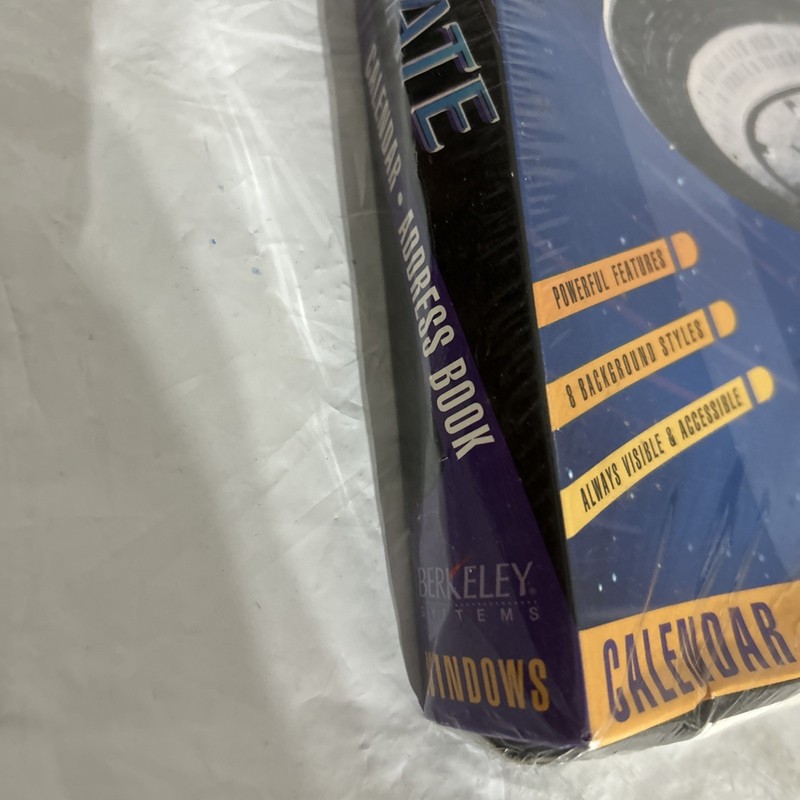 Stardate - Star Trek: The Next Generation Planner - Vintage Software box damage gallery