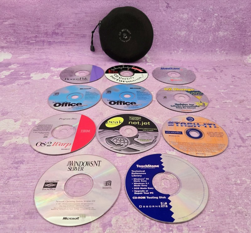 Lot of 11 Installation CD-ROM Computer Discs in CD Wetsuit Storage Case Vintage