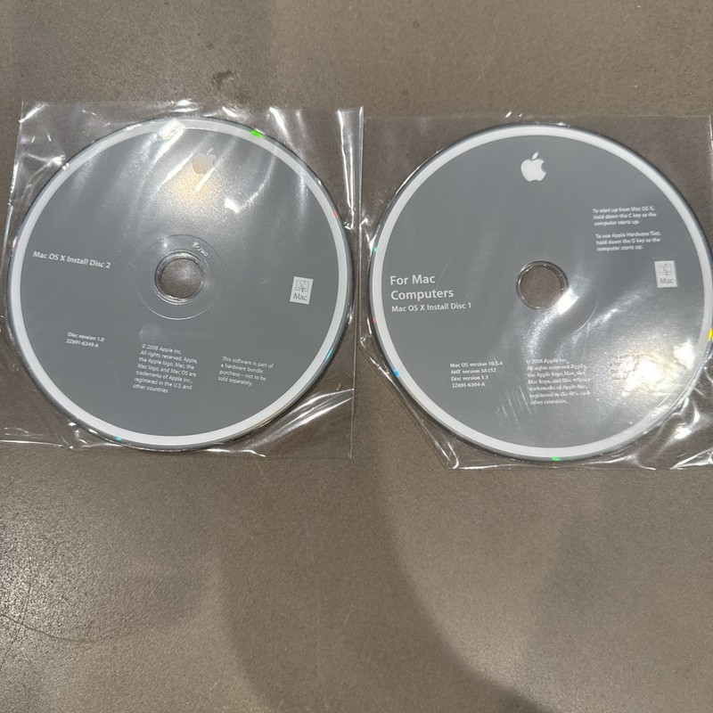 Mac Computers OS X Install Disc 1 & 2 Version 10.5.4 2008 Model 3A152 W/Manuals gallery