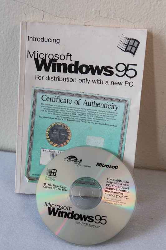Microsoft Windows 95 Manual and Installation CD