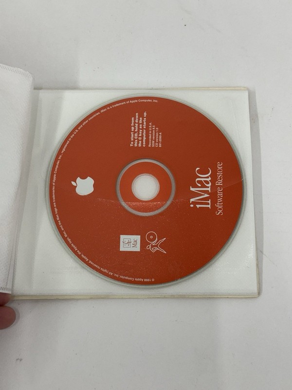 Apple iMac Software Install/Restore Media Version 8.5 OS CDs gallery