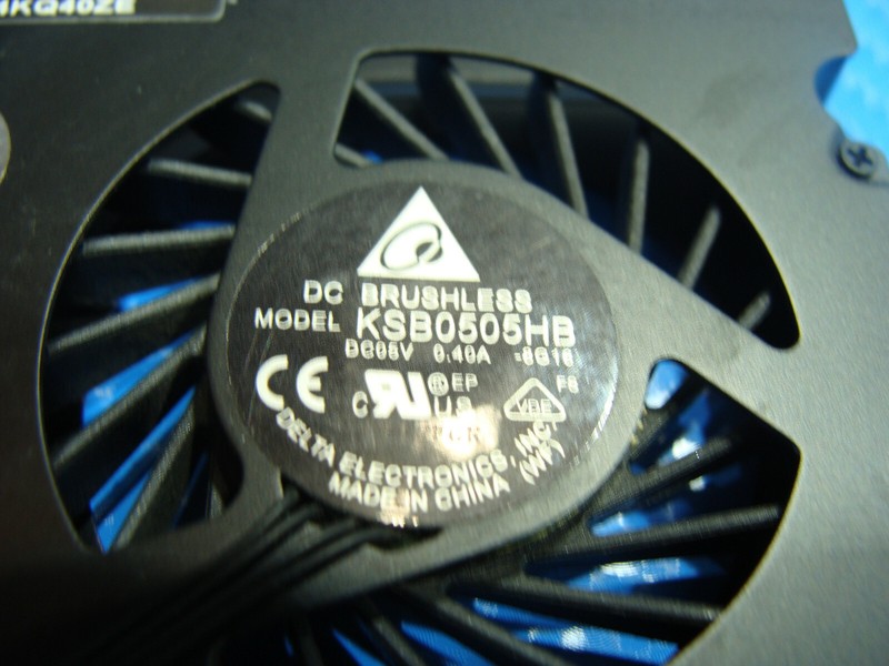 MacBook Pro A1286 15" Early 2011 MC723LL/A CPU Cooling Right Fan 922-8702 gallery