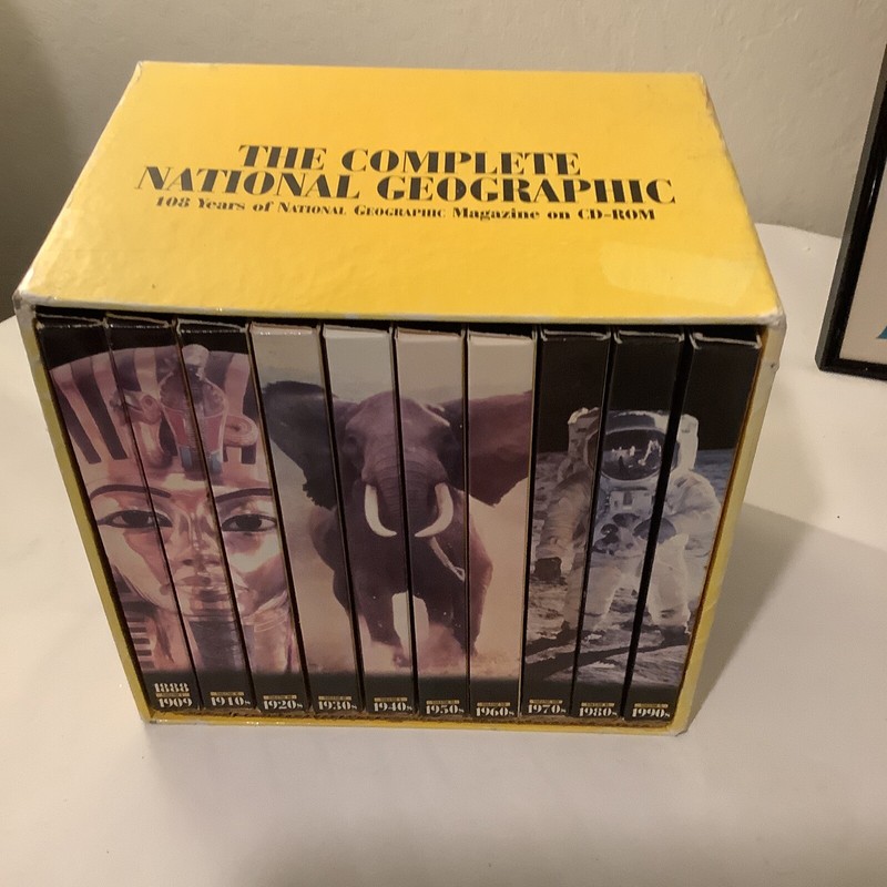 COMPLETE 30 DISCS NATIONAL GEOGRAPHIC 108 YEARS MAGAZINE ON WINDOWS & MAC CD-ROM