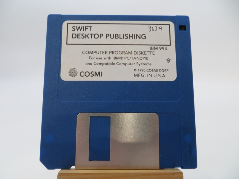 3.5″ Floppy Disk SWIFT DESKTOP PUBLISHING IBM 993 Cosmi 1990 computer diskette
