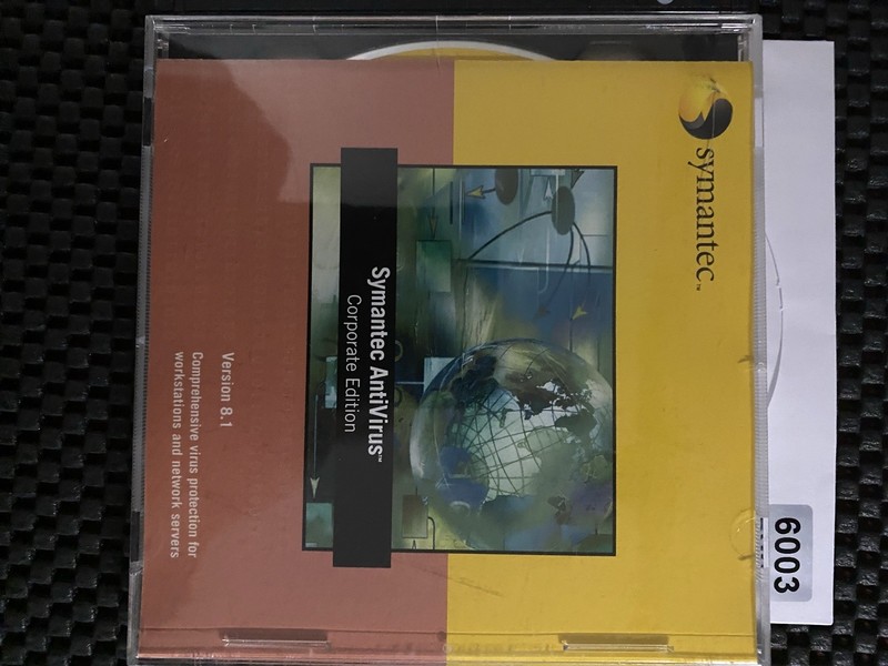 VINTAGE SOFTWARE | Symantec AntiVirus Corporate Edition Version 8.1 (2 CD'S) gallery