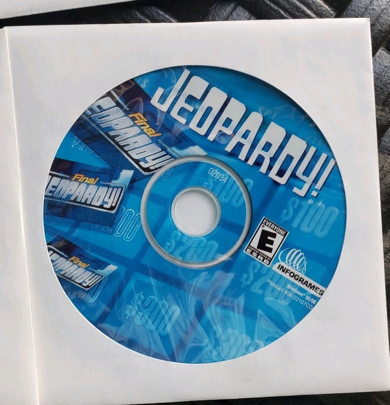 Vintage Software PC ESSENTIALS 3 11 CDs Mixture See Photos For Exact CDs gallery