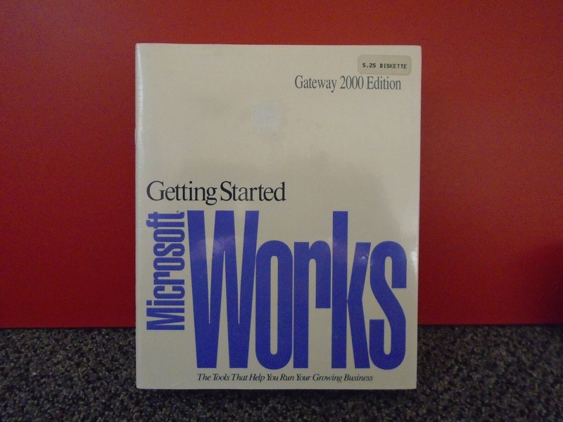 Vintage Microsoft Works Gateway 2000 Edition Getting Started (new old stock)
