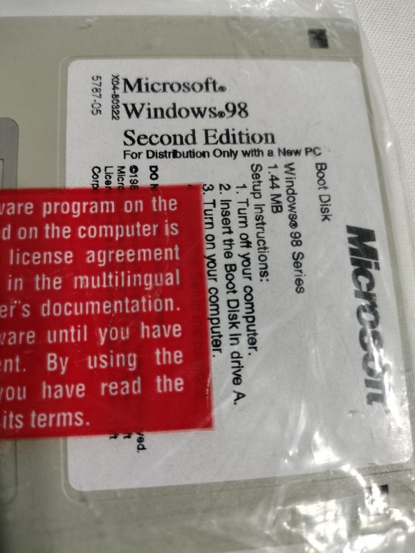 Original Microsoft Windows 98 Second Edition Floppy Boot Disk Unopened gallery