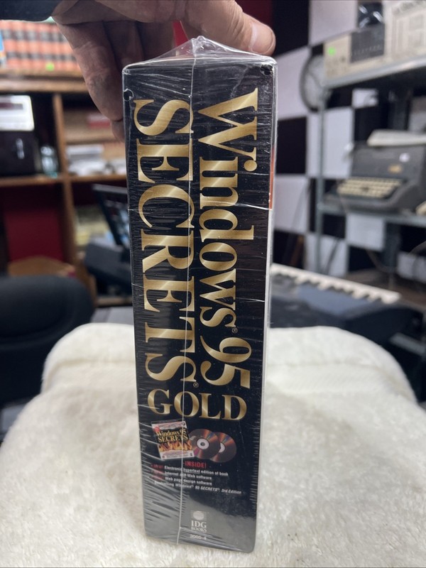 Windows 95 Secrets Gold-300+software Programs 2 Super CDs Sealed Deluxe Edition gallery