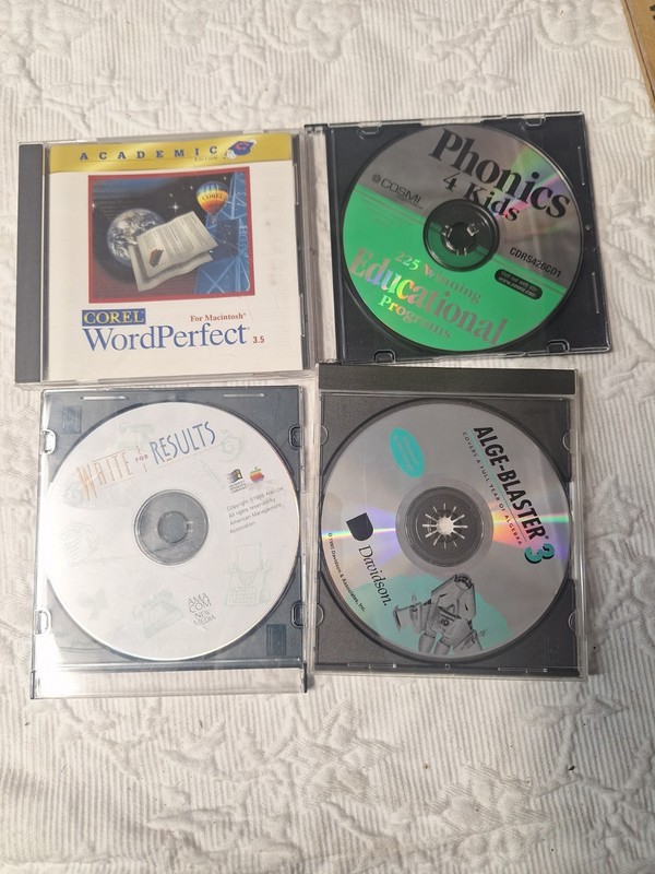 Lot Of 4 Learning Educational Software, Phonics 4 Kids, Wordperfect And More