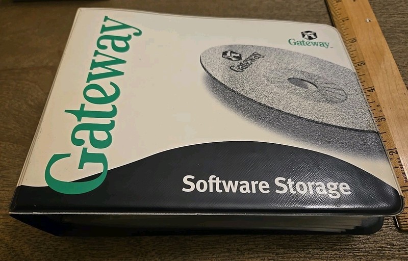 Vintage Gateway CD STORAGE BINDER w/ MANY Software Cds See All Pics And Descript gallery