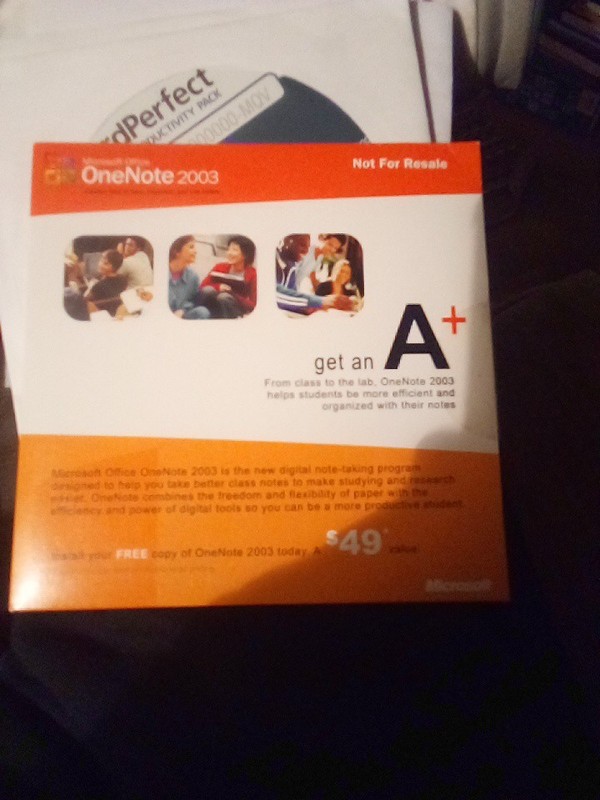 Onenote 2003 with key code. Sealed in paper sleeve.