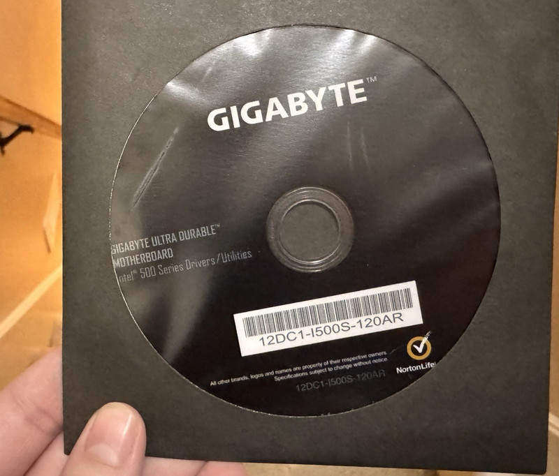 GIGABYTE Intel 500 Series Drivers Update CD for Windows, English, Commercial