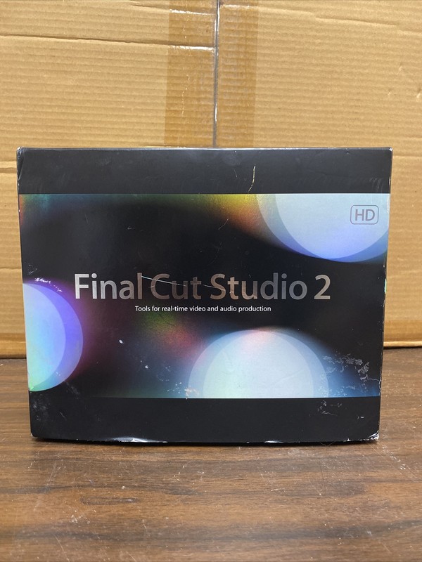 Final Cut Studio 2 HD Pro Upgrade Version MA888Z/A Discs Booklet Manuals Box