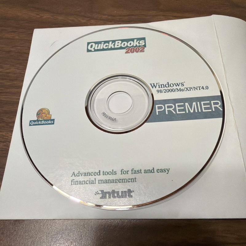 2 Intuit QuickBooks Premier 2002 Software Discs 1 with Key Code Financial gallery