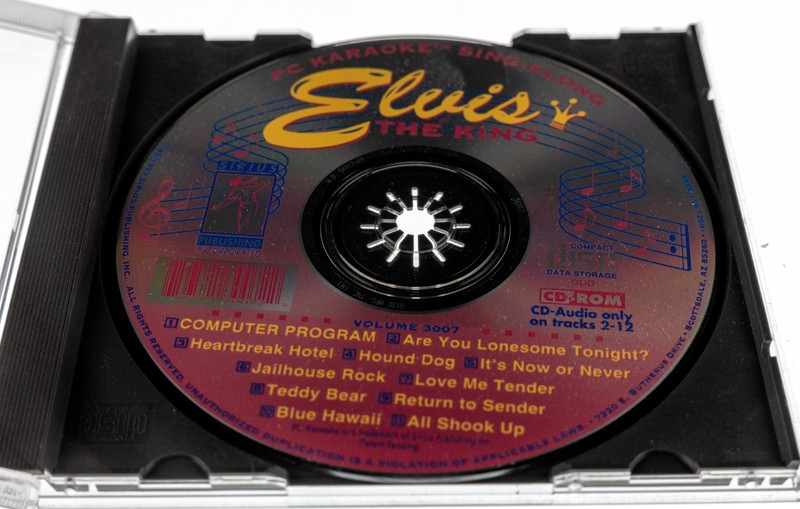 PC CD-Rom Elvis the King Karaoke Sing-Along 1993 Sirius Publishing Volume 3007 gallery