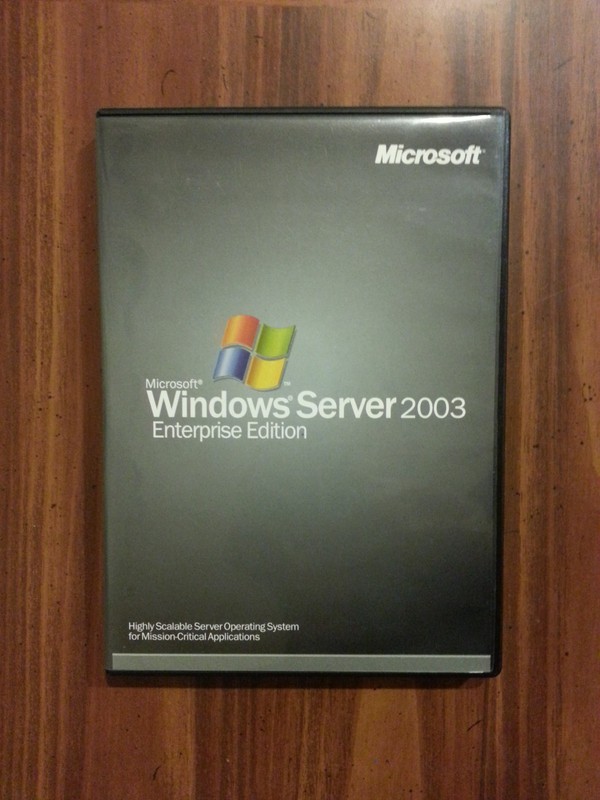 Microsoft Windows Server 2003 Enterprise x86 25 CAL RETAIL Commercial P72-00001