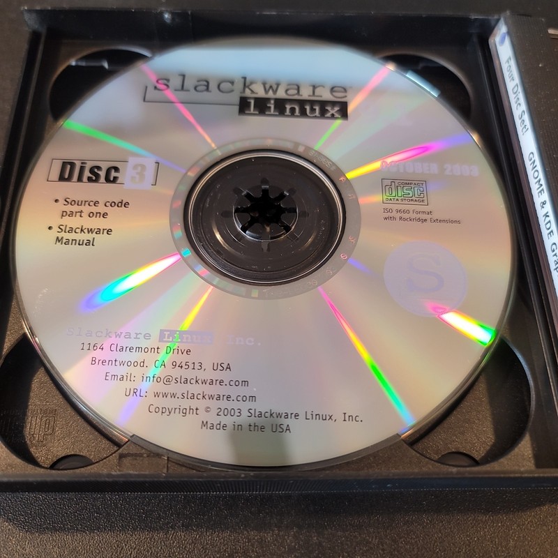Vintage Slackware Linux 9.1 c2003 4 CD Set gallery
