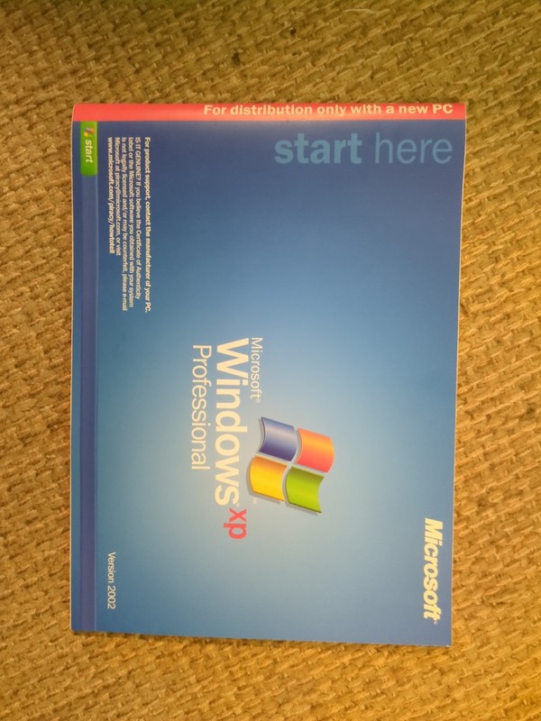Microsoft Windows XP Professional SP1a 2002 OEM