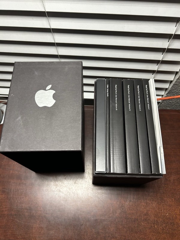 Apple Logic Studio Final Cut Pro 6 Box Set Software Manuals With Discs