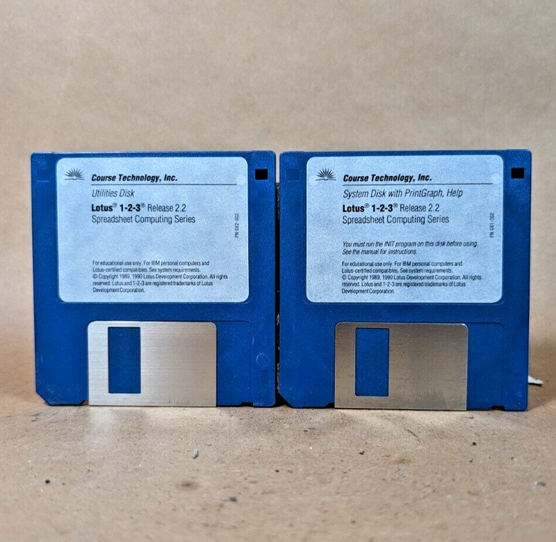 Vintage Lotus 123 DOS Release 2.2 Floppy Disk Set