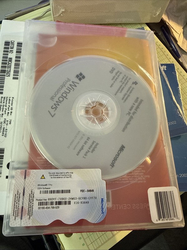 Microsoft Windows 7 Professional SP1 (License + Media) (1 User) - Full... gallery