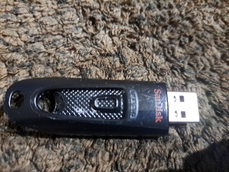Ubuntu Linux 22.04 Live OS Bootable USB Flash Drive