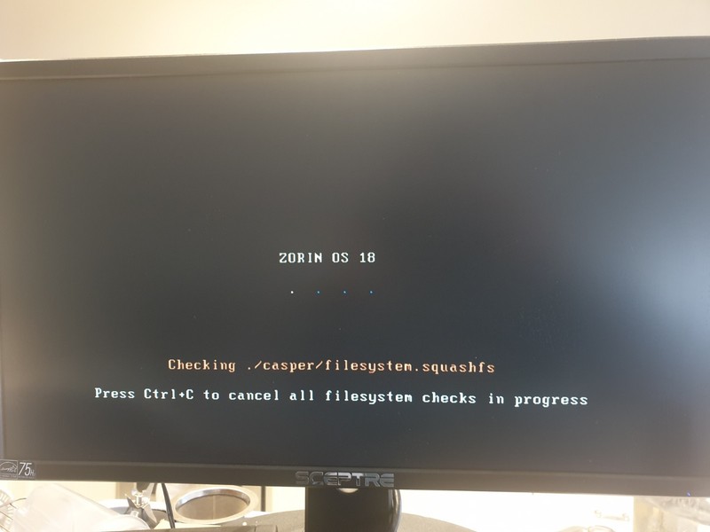 Linux Zorin OS 18 Core, 64-bit, Bootable Live and Install USB Flash Drive gallery