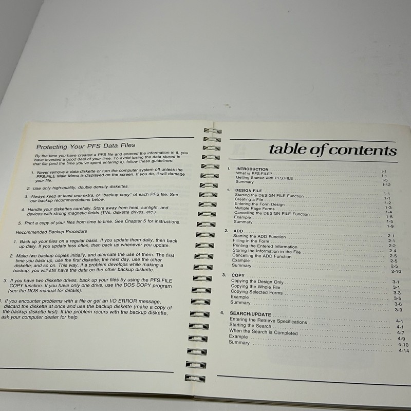PFS: File PC IBM DOS Software & Manual 1982 5.25" Floppy Disks gallery