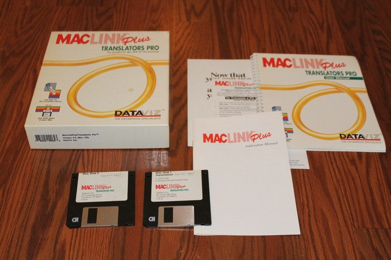 Maclink Plus Translators Pro on 3.5″ disks with box and manual for Macintosh