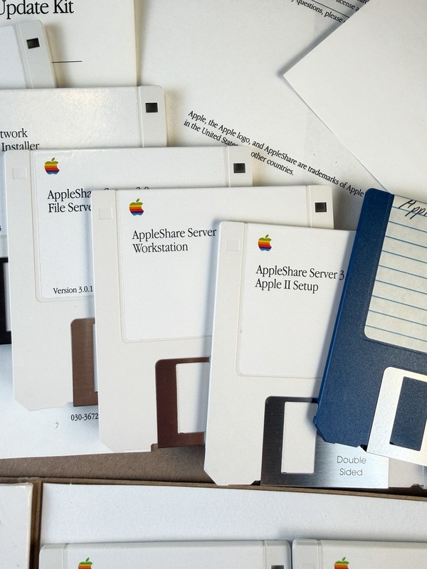 AppleShare Server 3.0 Complete Boxed Set + Update Kit Disks Manuals Macintosh gallery