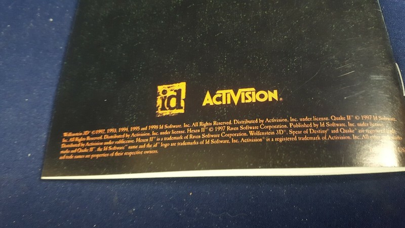 Wolfenstein 3D CD Game & Manual Bonus Hexen II & Quake II Demos LN gallery