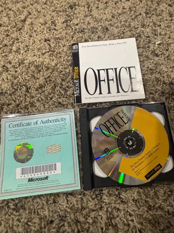 Microsoft OFFICE PROFESSIONAL 4.3 & Bookshelf 94 CD Installation w COA