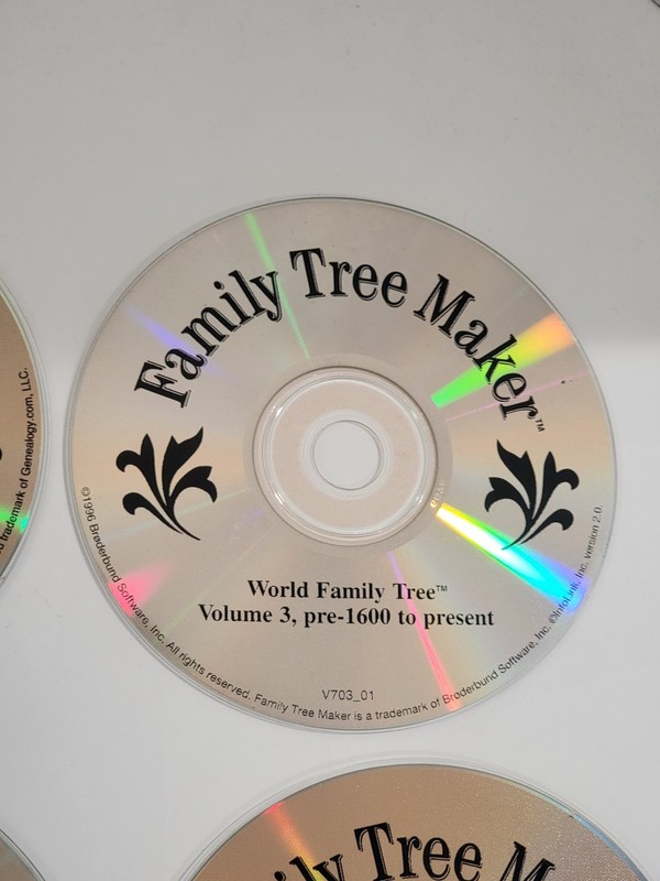20 Family Tree Maker Loose Disc Lot - Various Years & Titles gallery