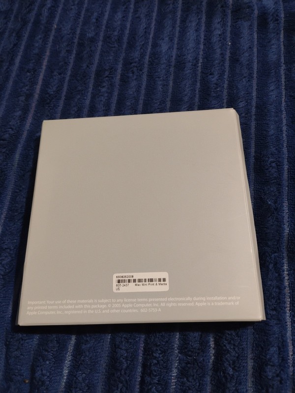 Mac Computers OS X Install Disc 1 & 2 Version 10.5.4 2008 Model 3A152 W/Manuals gallery