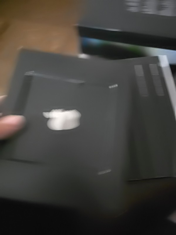 Apple Final Cut Studio 2 Editing Software Complete with Manuals gallery