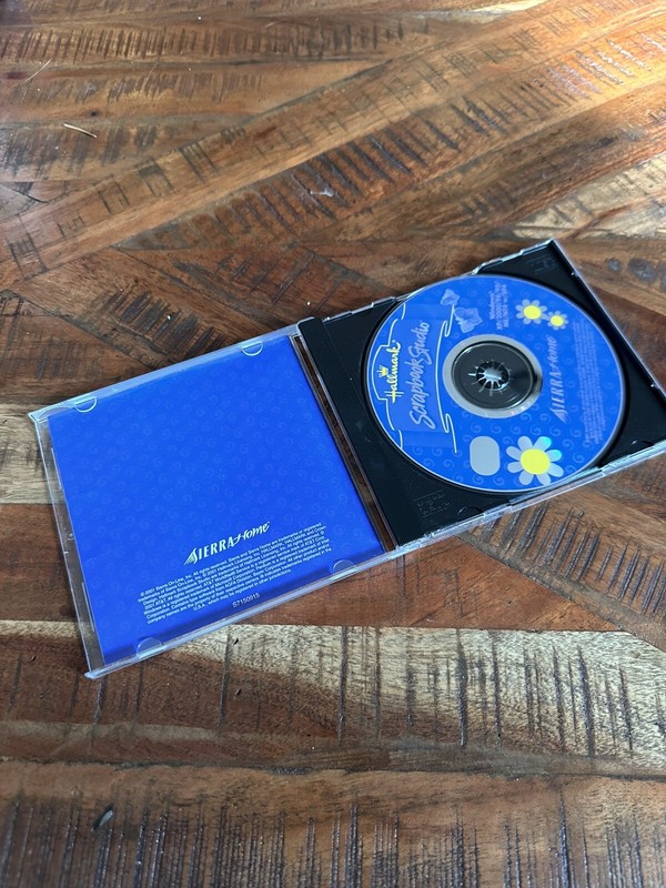 Hallmark Scrapbook Studio PC Sierra Windows 95/98/ME/2000/NT4/XP gallery