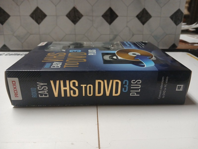 Roxio Easy VHS to DVD 3 Plus - VHS to DVD Converter Software New Sealed Retail gallery