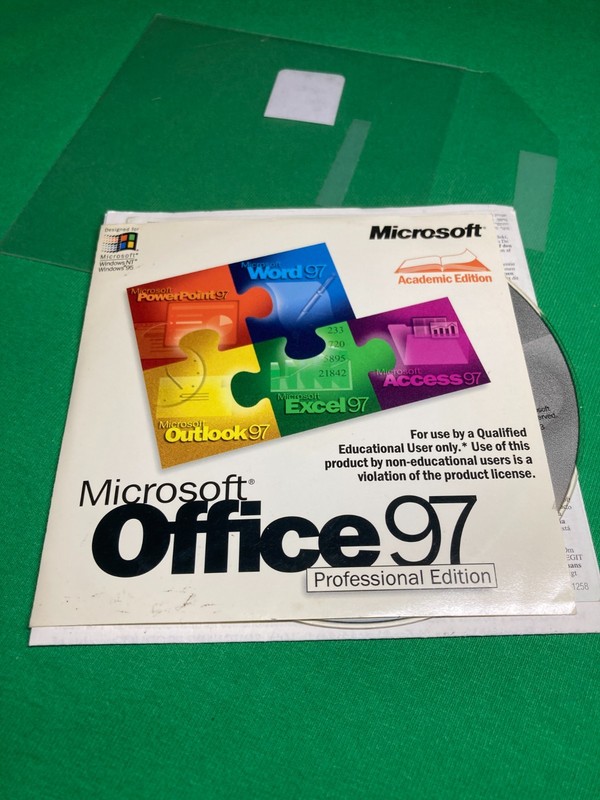 Microsoft Office 97 Academic Edition SR-1 Disc