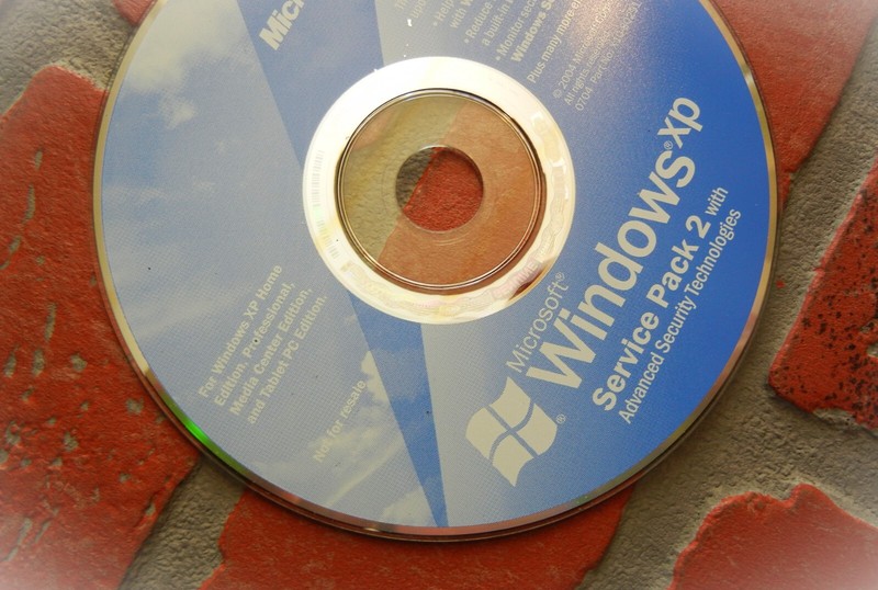 MICROSOFT XP 2004 SERVICE PACK 2 I.T. Vintage PC Software FOR GEEKS All Business gallery