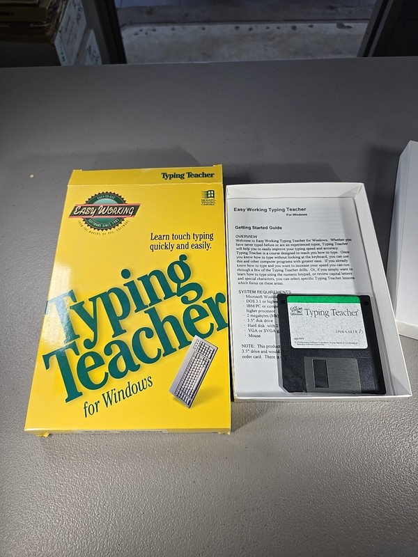 Vintage Easy Working Spinnaker Typing Teacher For Windows 3.5″ Diskette