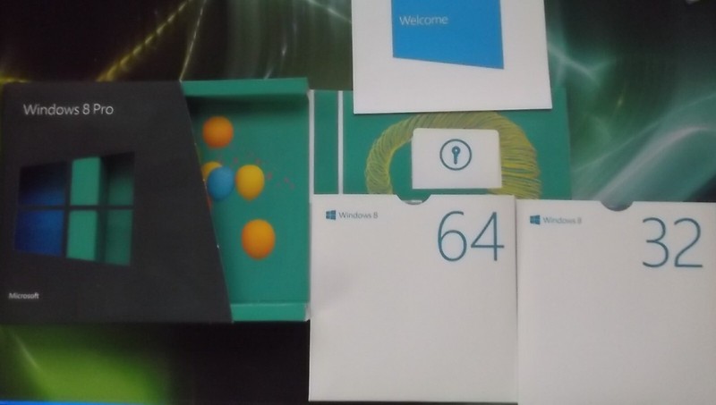 Microsoft Windows 8 Pro 32/64 Bit Edition with Authentic Key Card Pre-Owned gallery