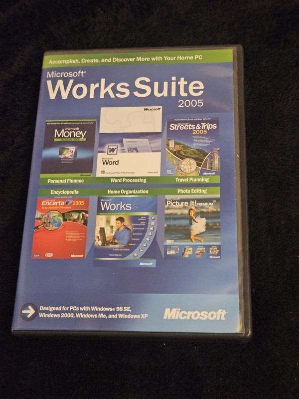 Microsoft Works Suite 2005 CD-ROM –Win 98 / 2000 / XP –No Scratches – W/Product