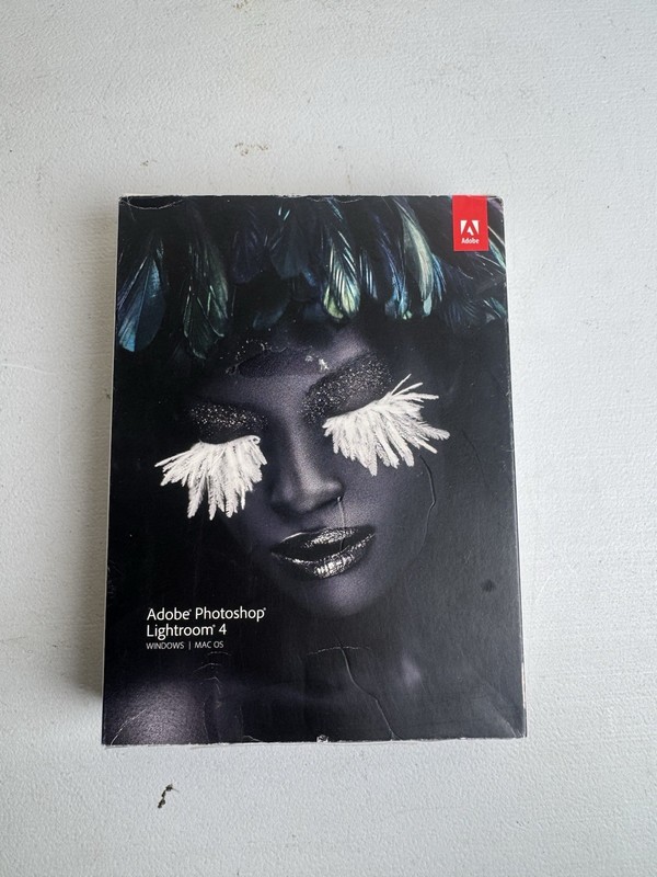 Adobe Photoshop Lightroom 4 Software CD w Serial Number 2012