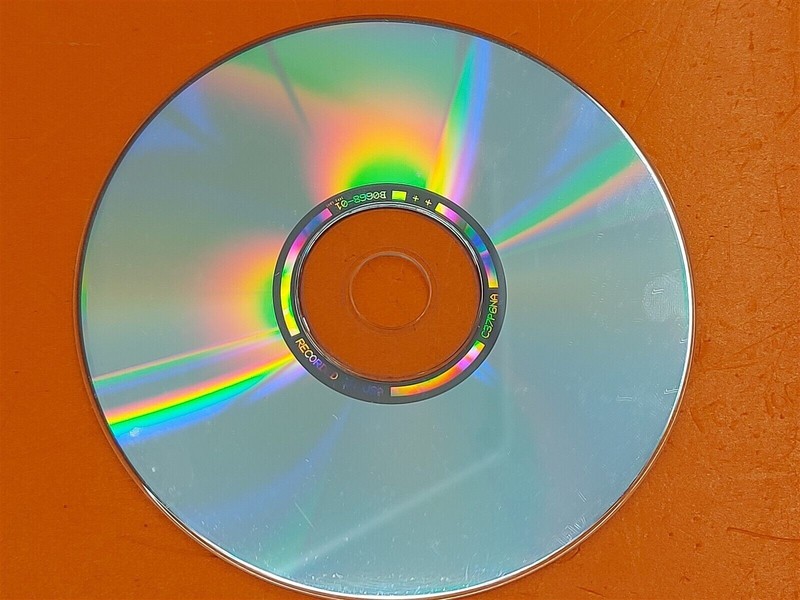 ⭐️⭐️⭐️⭐️⭐️ IBM ViaVoice for Windows Release 9 Standard Edition CD Disc gallery