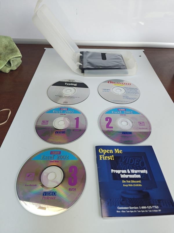 VIDEO PROFESSOR Learn Excel 3-CD Set 2002 + Hard Case 24 Disc Storage + 2 CD