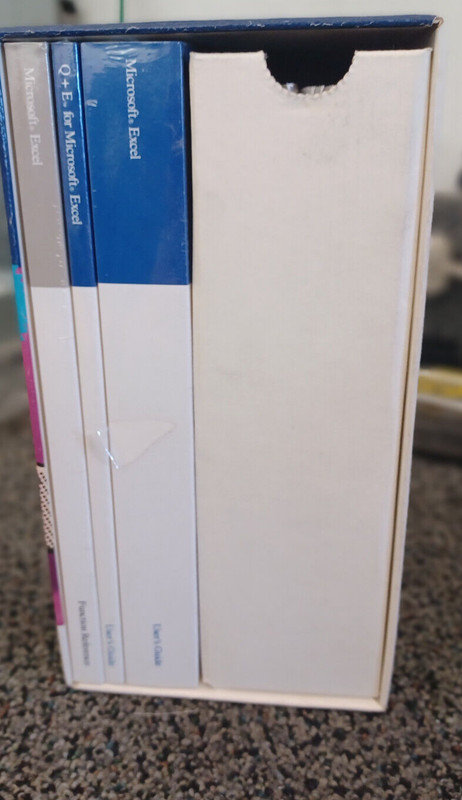 Microsoft Excell for Windows (3.5 & 5.25 disks) USED gallery