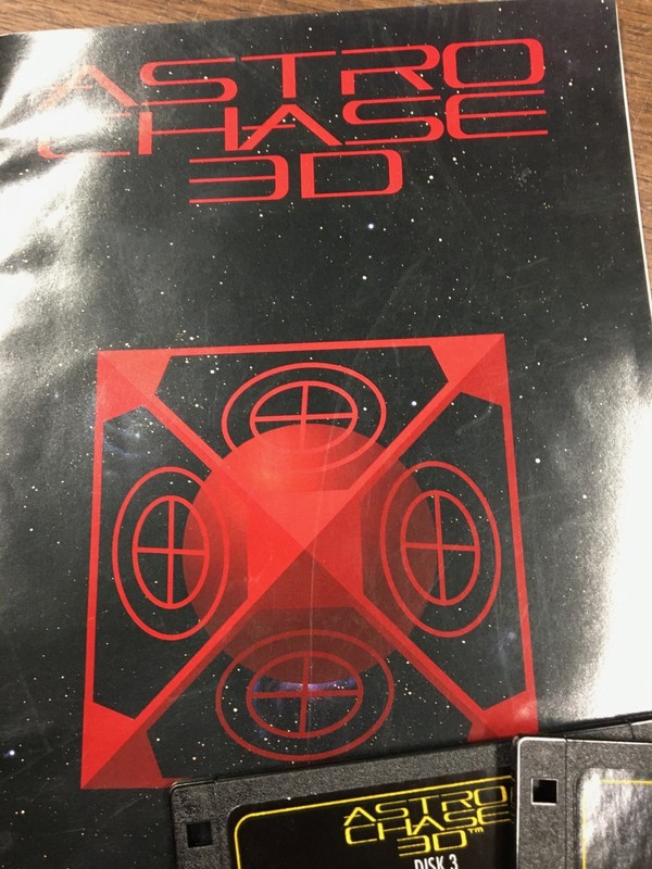 Vintage Macintosh software : Astro Chase 3D – Manual and Software