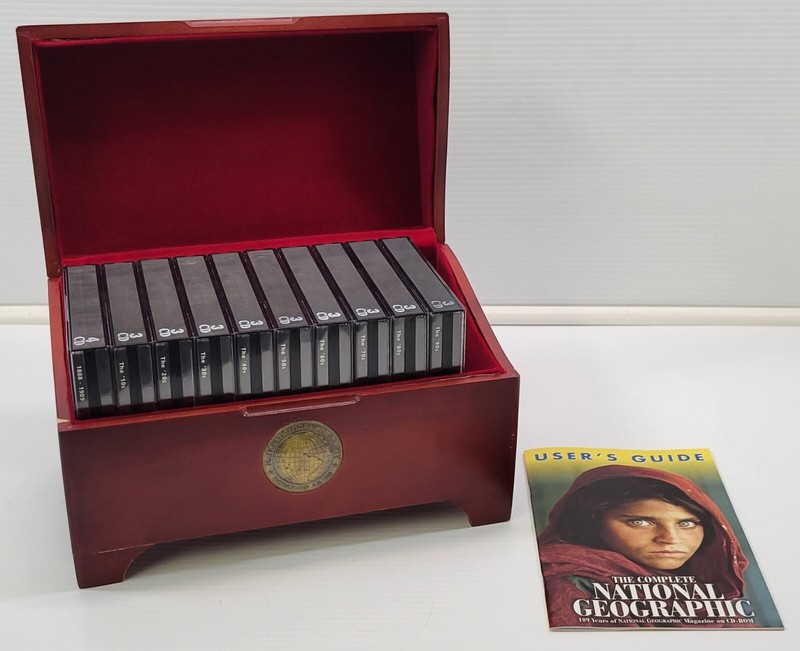 *A) The National Geographic 109 Years on CD-ROM 31 Discs Wooden Storage Box