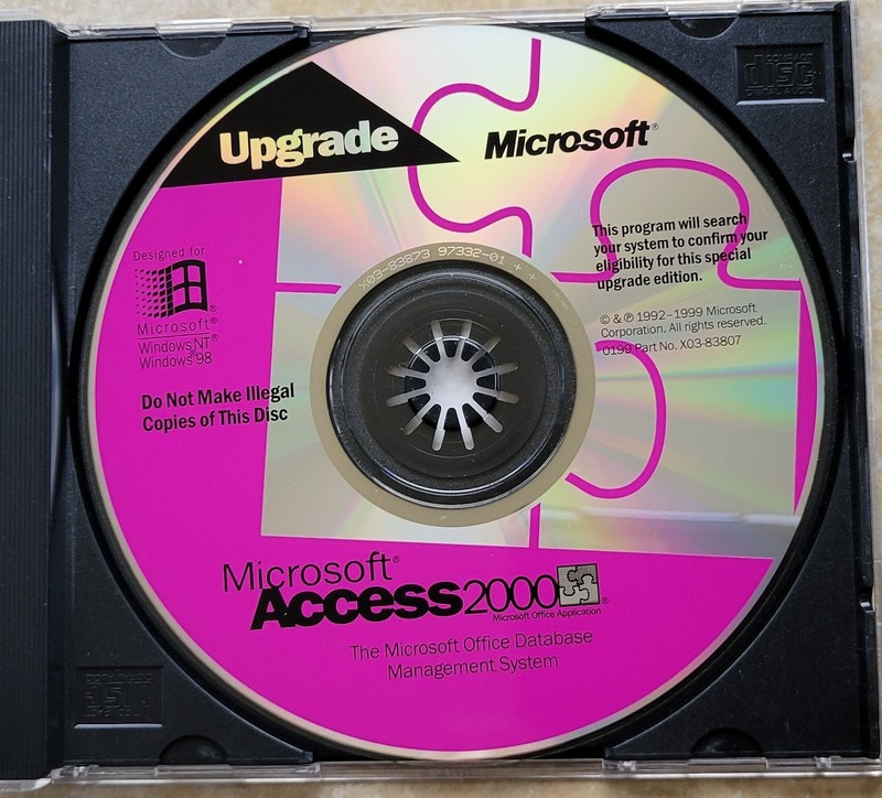 Vintage – Microsoft Access 2000 Upgrade, 1999